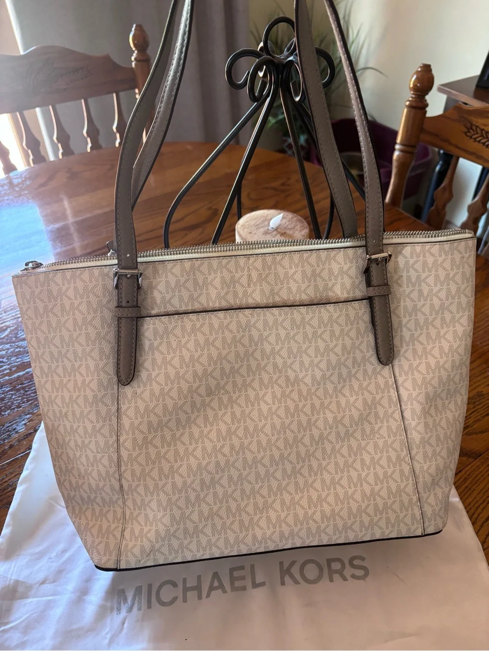 MICHAEL KORS white Signature MK Tote with Grey Trim